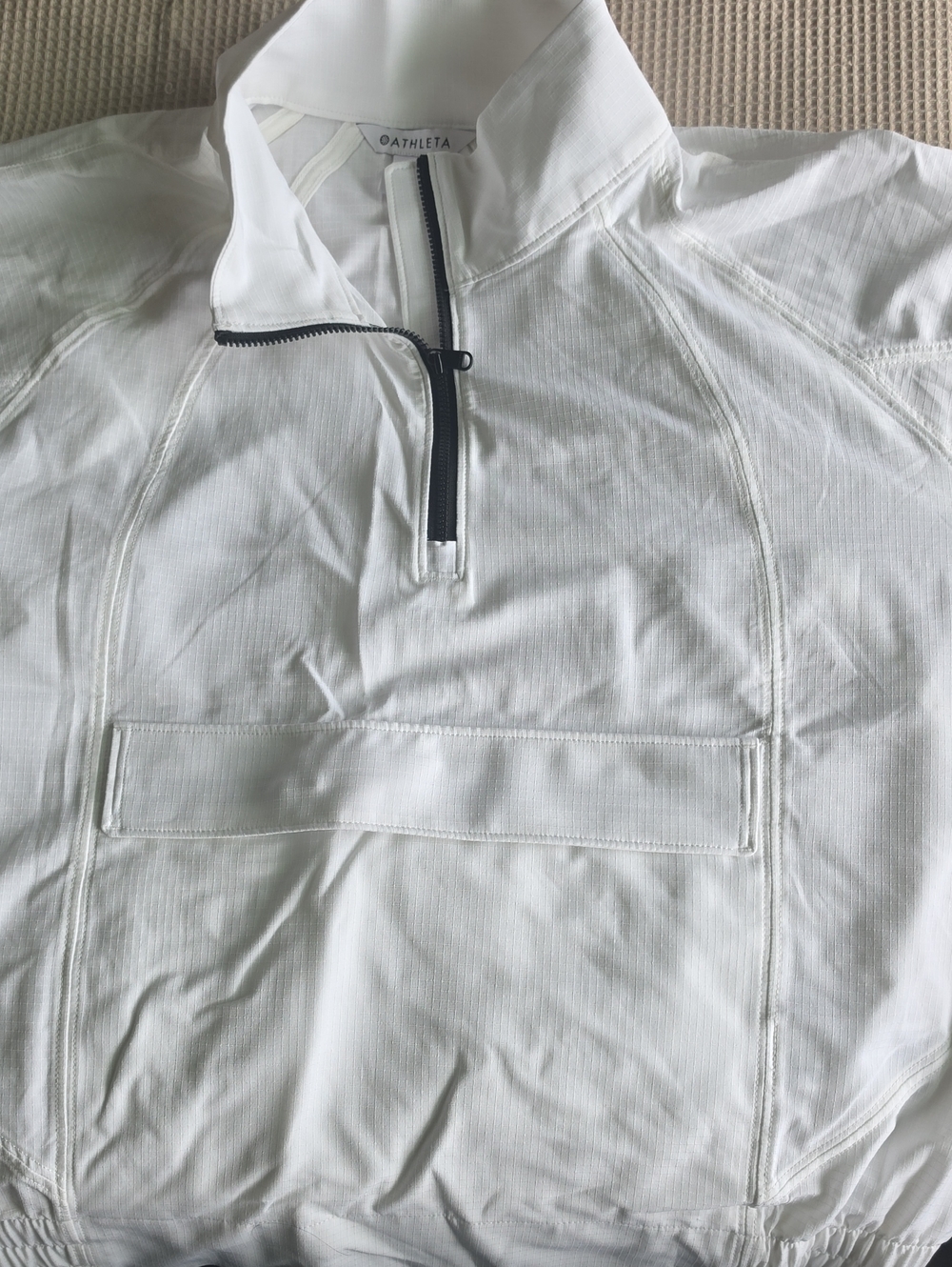 NEW Athleta Boundless Lightweight Popover Jacket featuring a half-zip